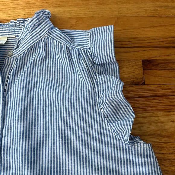 H&M Ruffled Neckline and Sleeves Seersucker Tunic Blouse Sz L - Picture 6 of 8